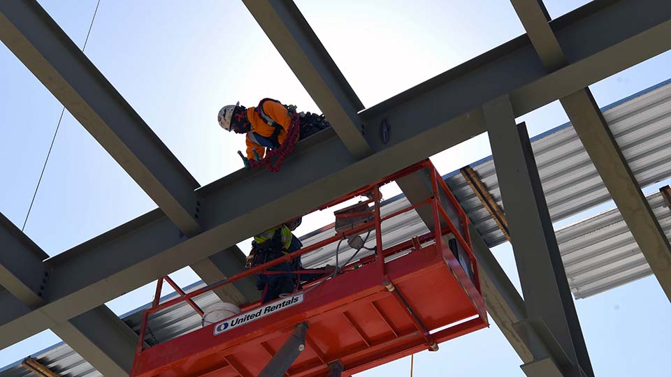‘Topping out’ of HESE facility commemorated